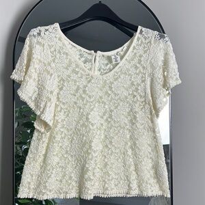 H&M (label of graded goods) Cream Floral Lace Short Sleeve Blouse Size M